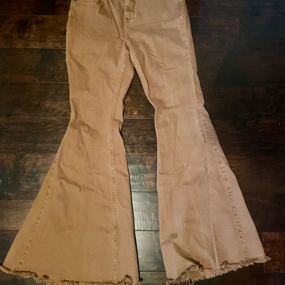Shayne bell bottoms size 8